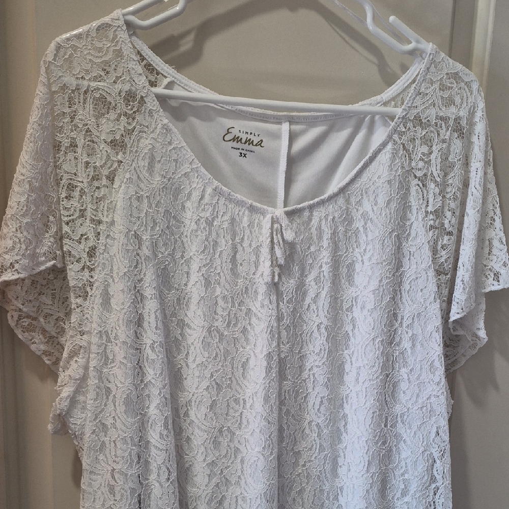 Simply Emma White Lace Tunic Blouse